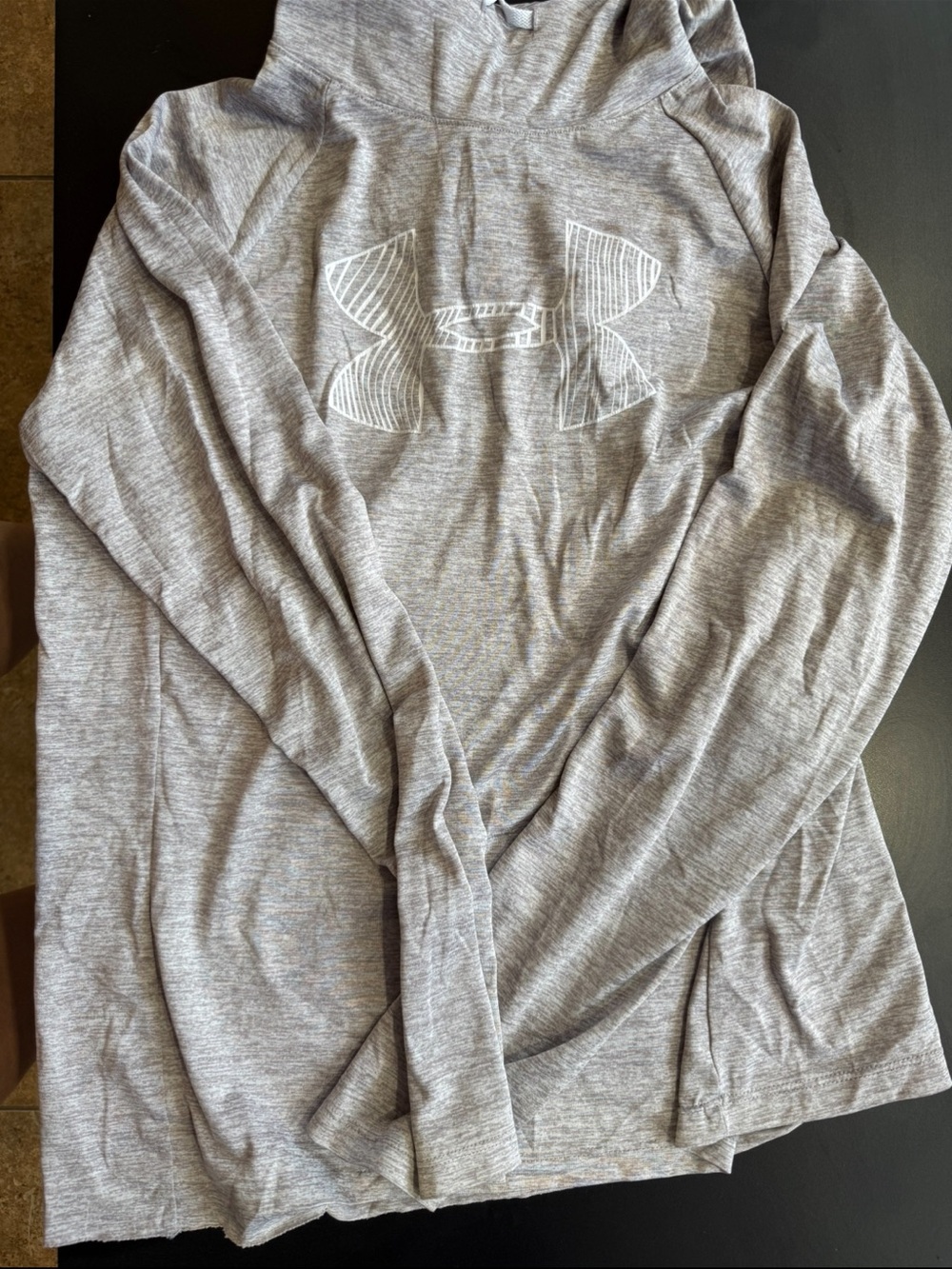 Under Armour Men's Heather Gray Hooded Long-Sleeve Pullover